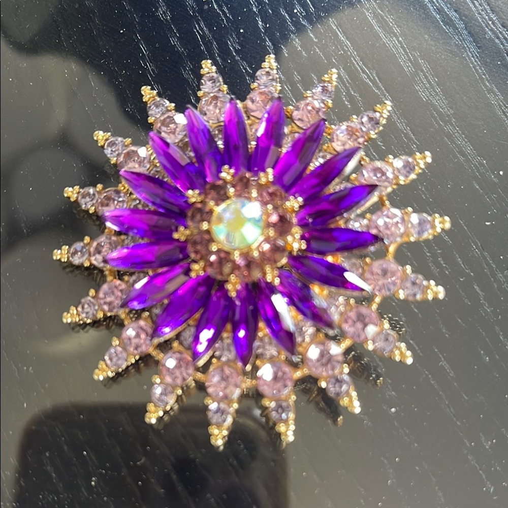 Elegant Purple and Gold Floral Brooch